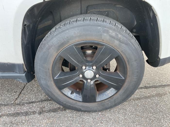 2014 jeep compass latitude-4wd with 136431 miles for sale near elk-river, minnesota 71013569b0d04938a2e0b4a6a6ff253b.jpeg