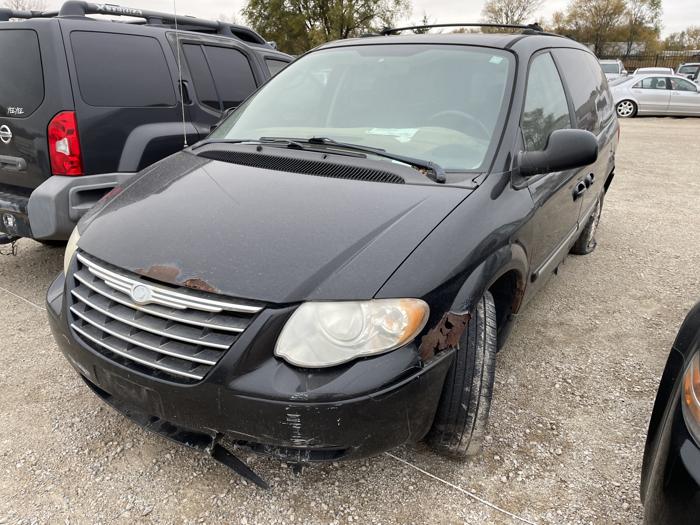 2005 chrysler town-and-country touring with 266893 miles for sale near elk-river, minnesota 710592fa76254d5d9b307e51eba2b178.jpg