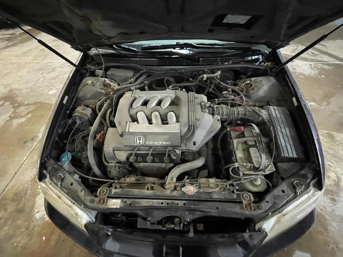 1999 honda accord ex-v6 with 153354 miles for sale near elk-river, minnesota 71270b4bdaeb44d587e920b780956ca9.jpg