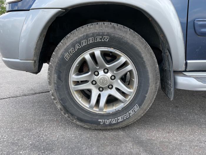 2004 toyota sequoia sr5-4wd with 183612 miles for sale near elk-river, minnesota 71369206699946aaa9a4229b5634231a.jpeg
