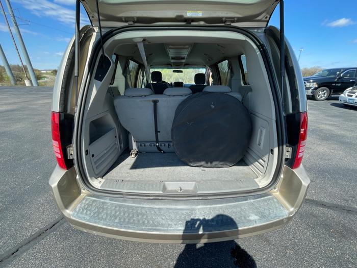 2009 chrysler town-&-country touring with 240699 miles for sale near clearwater, minnesota 7163f314914c4438ab97af72822a9000.jpeg