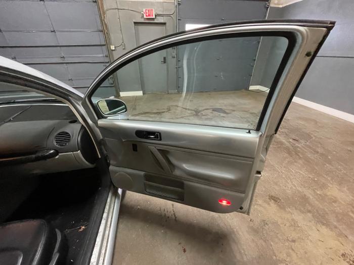 2003 volkswagen new-beetle gls-2.0l with 148944 miles for sale near elk-river, minnesota 716af89999c741558344910f4c489a2b.jpeg