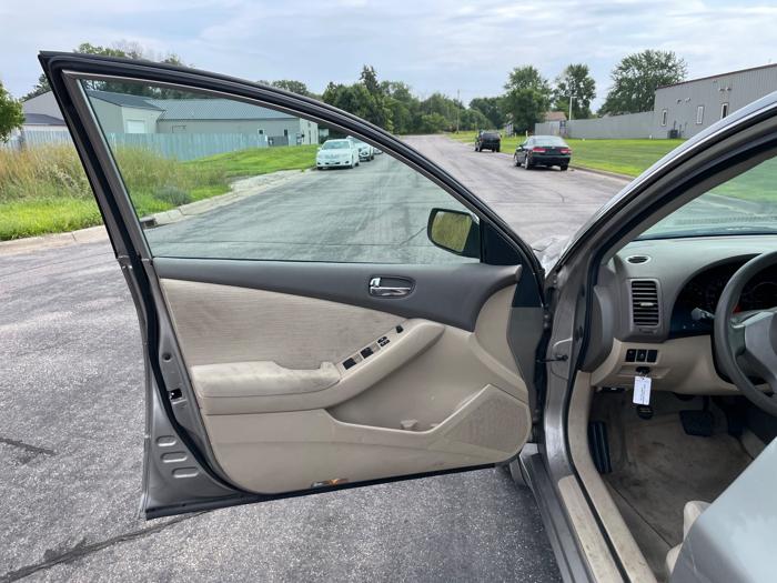 2012 nissan altima 2.5-s with 123015 miles for sale near elk-river, minnesota 71984334e68b40b195e2f8bbf3e2cdef.jpeg