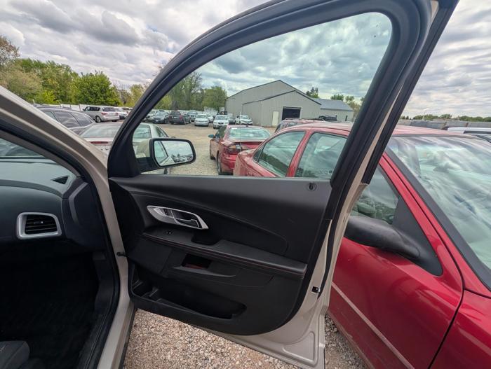 2015 chevrolet equinox 1lt-2wd with 154069 miles for sale near elk-river, minnesota 71c15c26d01e4979859bbd09873c10c2.jpg
