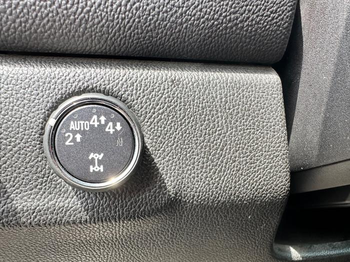 2017 gmc canyon slt-crew-cab-4wd-short-box with 186912 miles for sale near elk-river, minnesota 71dae941bd12468a97cb1ff3b1bc6647.jpeg