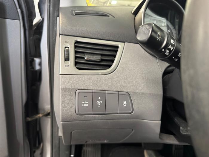 2013 hyundai elantra limited with 113604 miles for sale near elk-river, minnesota 72033a3de1a94e4b985e84c2bc2fd5d4.jpeg