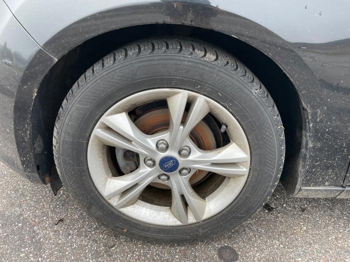 2013 ford focus se-sedan with 141999 miles for sale near elk-river, minnesota 7229d35ea60042c4a887a947584e3998.jpeg