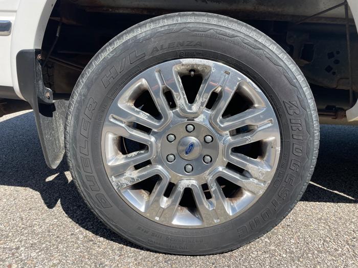 2013 ford f-150 fx4-supercrew-5.5-ft.-bed-4wd with 164233 miles for sale near burnsville, minnesota 724e6f79e5704cc5beefc686dfd1e1be.jpeg