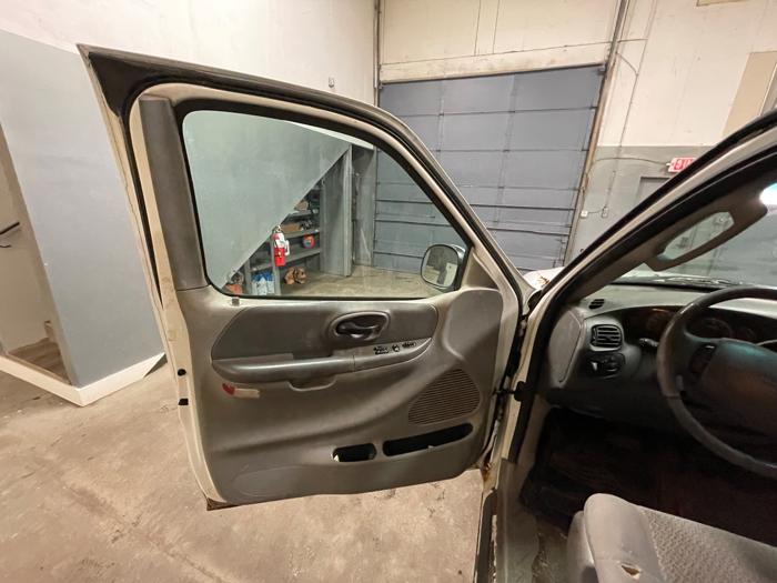 2002 ford f-150 xl-supercab-short-bed-4wd with 253075 miles for sale near elk-river, minnesota 7288c051bbe54117970ef2fc3cc5d0ea.jpeg