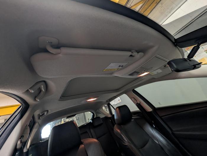 2010 mazda mazda3 s-grand-touring-5-door with 126117 miles for sale near elk-river, minnesota 72bfdc8dbb754240a7b95d0343d42218.jpg