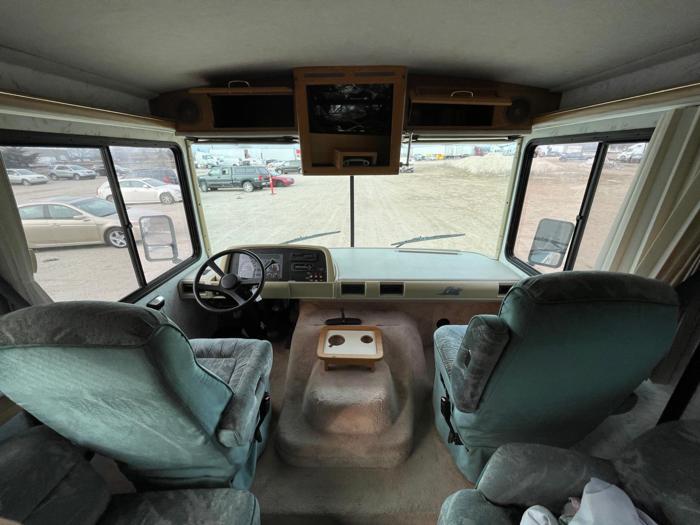 1996 fleetwood flair -33d- with 27222 miles for sale near elk-river, minnesota 72c78d7f0be647e983cb09548127e612.jpg