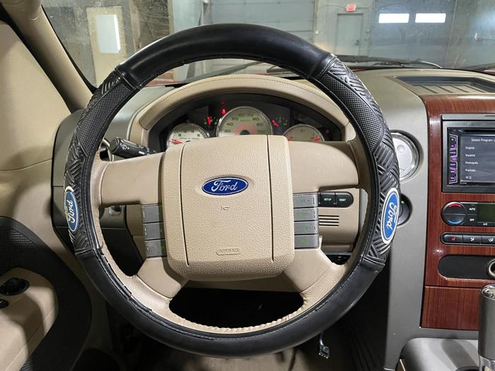 2006 ford f-150 sel with 209022 miles for sale near elk-river, minnesota 72e57e12611047398a41d84a8ee57f7f.jpg