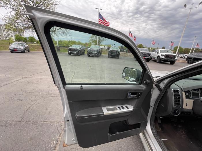 2008 mercury mariner v6-4wd with 191219 miles for sale near white-bear-lake, minnesota 72e6a81c665b4242ba5d1c6dbefda9ff.jpeg