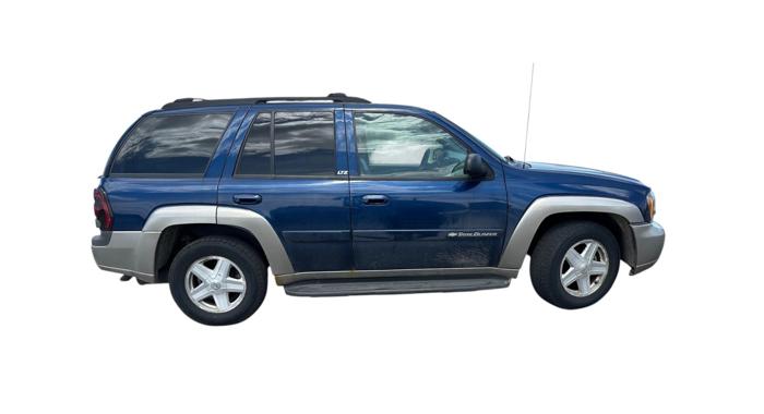 2002 chevrolet trailblazer ls-4wd with 203457 miles for sale near elk-river, minnesota 73143c5e032c4741b73221010e34608d.jpg