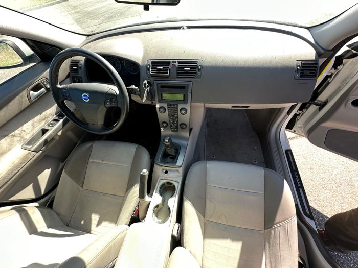 2007 volvo s40 2.4i with 156322 miles for sale near elk-river, minnesota 73421137cc4048f1bb937bf6265f85d1.jpeg