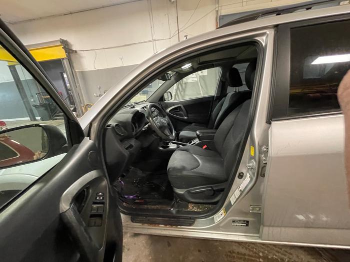 2009 toyota rav4 sport-i4-4wd with 221235 miles for sale near elk-river, minnesota 737f6d527e674b24a46b566d2c2370b3.jpeg