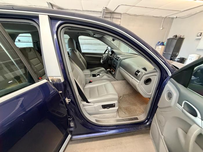 2005 porsche cayenne s with 118438 miles for sale near elk-river, minnesota 73a364a43fb34925b3b00b0213bbd44b.jpeg