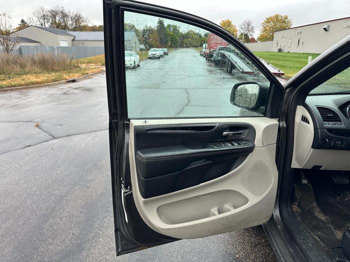 2014 dodge grand-caravan se with 204241 miles for sale near elk-river, minnesota 73b15d363917404a9dc17c218e606105.jpg