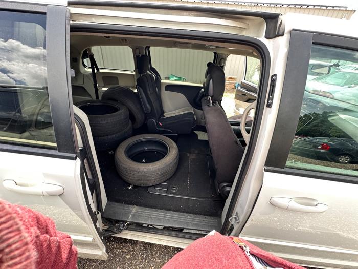 2011 dodge grand-caravan mainstreet with 257450 miles for sale near elk-river, minnesota 742596d25d1e4f3fa95bef552183d29c.jpeg