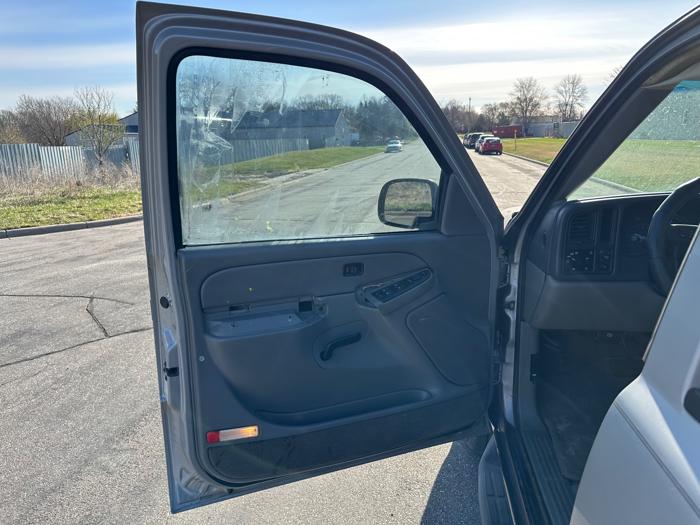 2005 chevrolet tahoe 2wd with 202904 miles for sale near elk-river, minnesota 74385e2729ee491bb0f35479dd4939b6.jpeg