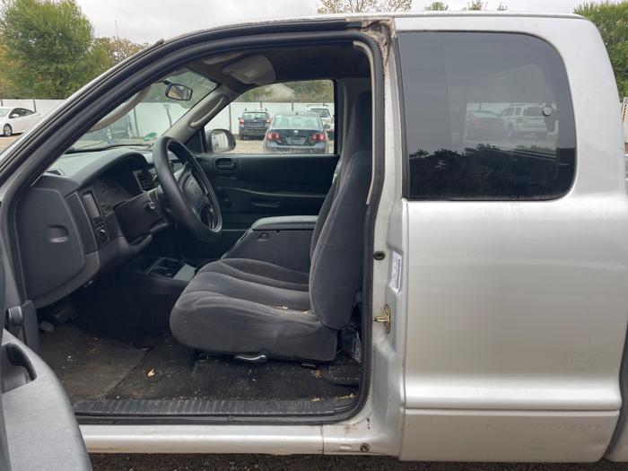 2002 dodge dakota club-cab-4wd with 118259 miles for sale near elk-river, minnesota 747ae951c83849df98a97f3d3b81b132.jpeg