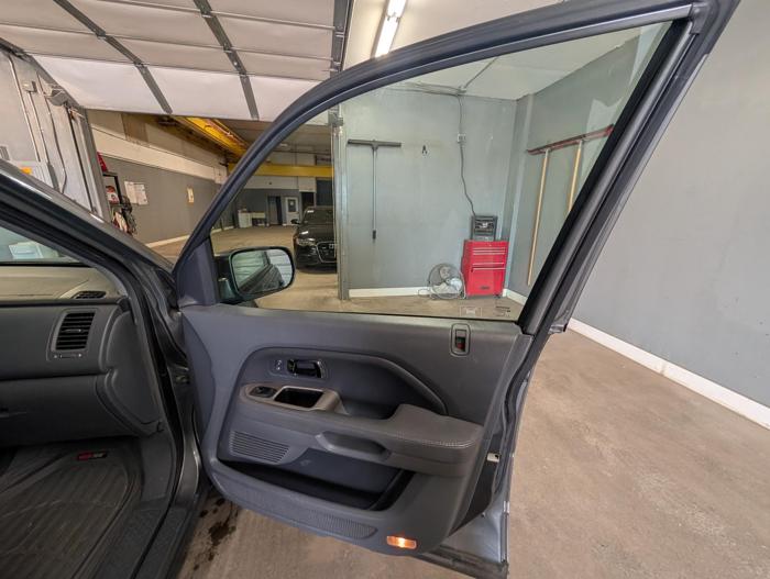 2007 honda pilot ex-l-4wd-at with 274728 miles for sale near elk-river, minnesota 74ad610932944373a1d1cd01a152b4be.jpg