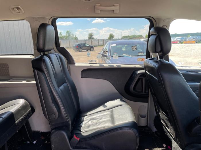 2014 chrysler town-&-country touring with 161623 miles for sale near elk-river, minnesota 74f8ba25ccb64518a04a787c3417e2fd.jpeg