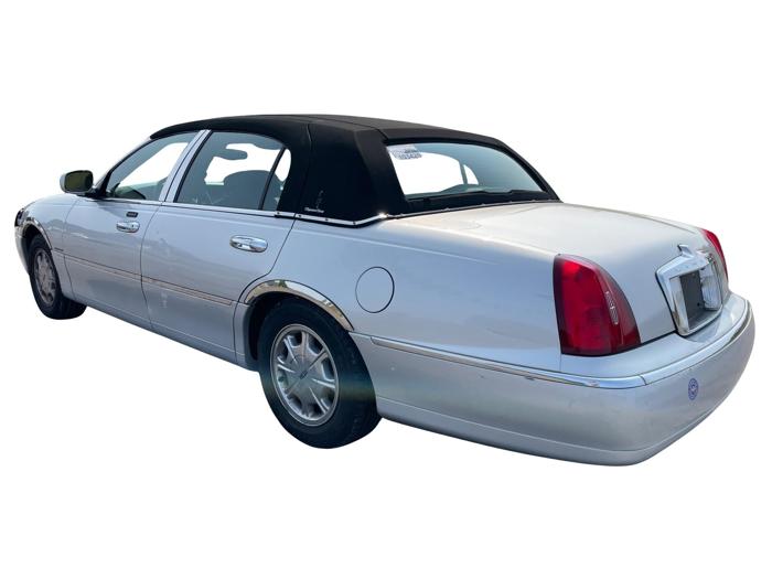 2002 lincoln town-car signature with 144823 miles for sale near elk-river, minnesota 74fad94d3e154c29a9bbf2269165d3bf.jpg