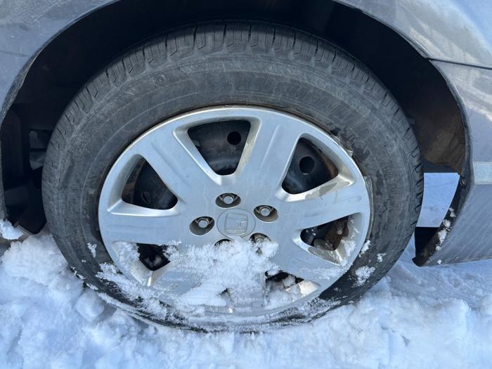 2009 honda civic lx-sedan-5-speed-at with 123359 miles for sale near elk-river, minnesota 7506db9df9f845fd8de6cc63964a4985.jpeg