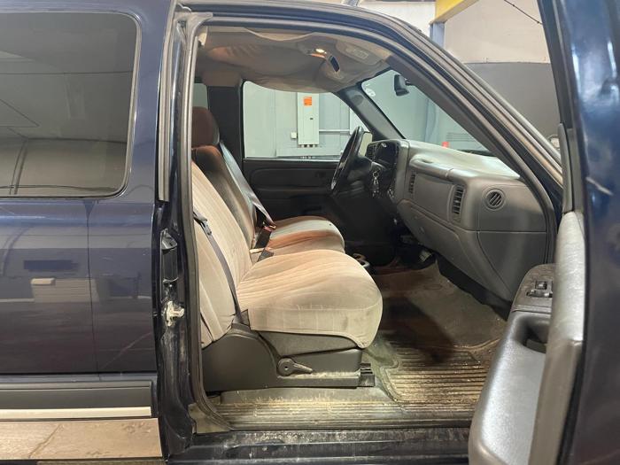 2005 chevrolet silverado-2500hd work-truck with 172710 miles for sale near elk-river, minnesota 7555d7bdbe7b4aa2945b492029de42c9.jpg