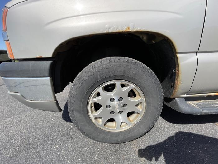 2004 chevrolet avalanche 1500-4wd with 252649 miles for sale near clearwater, minnesota 75a523d3658d465ea98e69b9e15964f4.jpeg