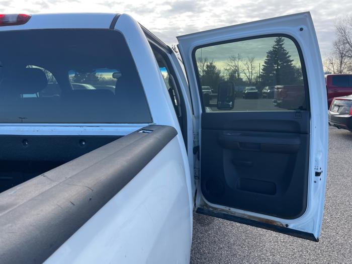 2010 chevrolet silverado-1500 lt1-crew-cab-4wd with 273658 miles for sale near fridley, minnesota 75fa314b86514a83a1ea7179e348c79e.jpeg