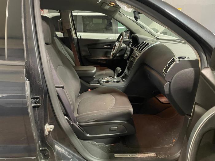 2007 gmc acadia sle with 177941 miles for sale near elk-river, minnesota 76078cde95184d24a90ad7b634b27c24.jpg