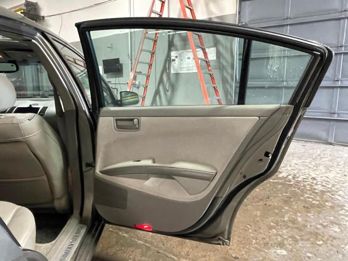 2004 Nissan Maxima