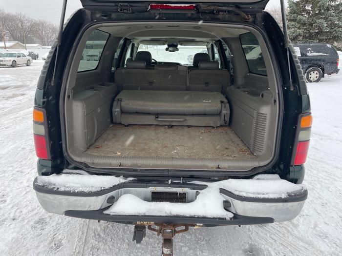 2004 chevrolet suburban 1500-4wd with 177654 miles for sale near fridley, minnesota 7611d4249a094d648b2cedf16ed917f4.jpeg