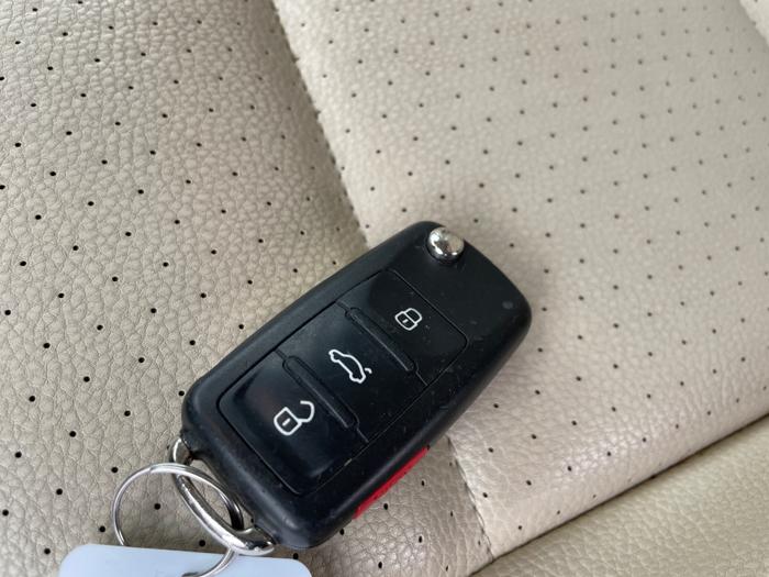 2016 volkswagen tiguan se-4motion with 179663 miles for sale near elk-river, minnesota 76123c1a9c93479f88e94f0c1cd4705c.jpeg