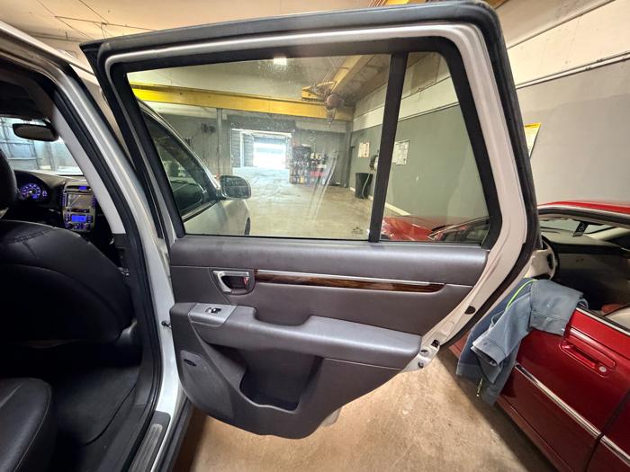 2011 hyundai santa-fe limited-2.4-fwd with 128547 miles for sale near elk-river, minnesota 762f025e16d741a1a2750bd812a47451.jpeg