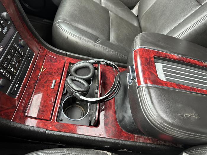 2014 cadillac escalade esv-awd-premium with 160814 miles for sale near burnsville, minnesota 765247edaaab4d399a4ed482905e1b0b.jpeg