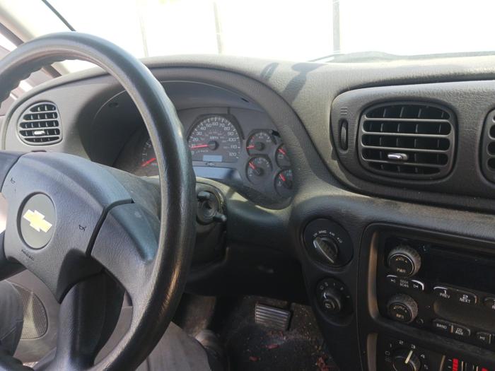 2005 chevrolet trailblazer ls-4wd for sale near elk-river, minnesota 7684d0f9fd124432bd28d433461e249d.jpg