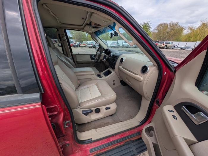 2003 ford expedition eddie-bauer-4wd with 185881 miles for sale near elk-river, minnesota 7693a6899b1944b0be4f4e44b9a68195.jpg