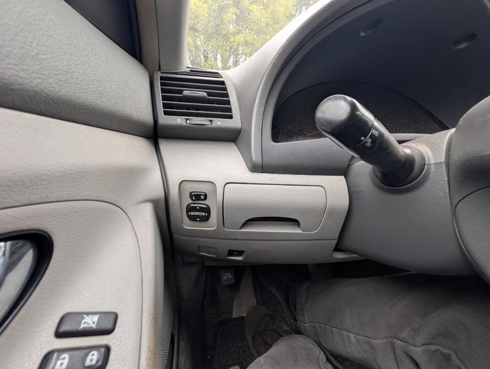 2010 toyota camry le-6-spd-at with 117426 miles for sale near elk-river, minnesota 76df9df32c8744c6af8188eee01d8ae4.jpg