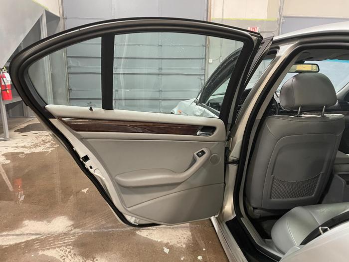 2003 bmw 325i with 136481 miles for sale near elk-river, minnesota 76e37a4dd9b14f4fb0e08706c8579446.jpg