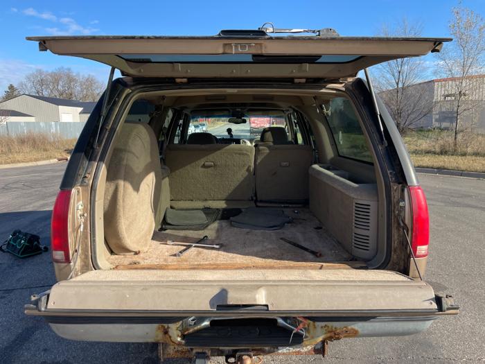 1999 gmc suburban 1500-4wd with 201982 miles for sale near elk-river, minnesota 76f429481f554117a34899d74ac39dd8.jpeg