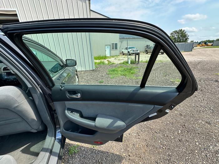 2007 honda accord se-v-6-sedan-at with 175482 miles for sale near elk-river, minnesota 7707fed403a84877a1a28d33e9ee5973.jpeg