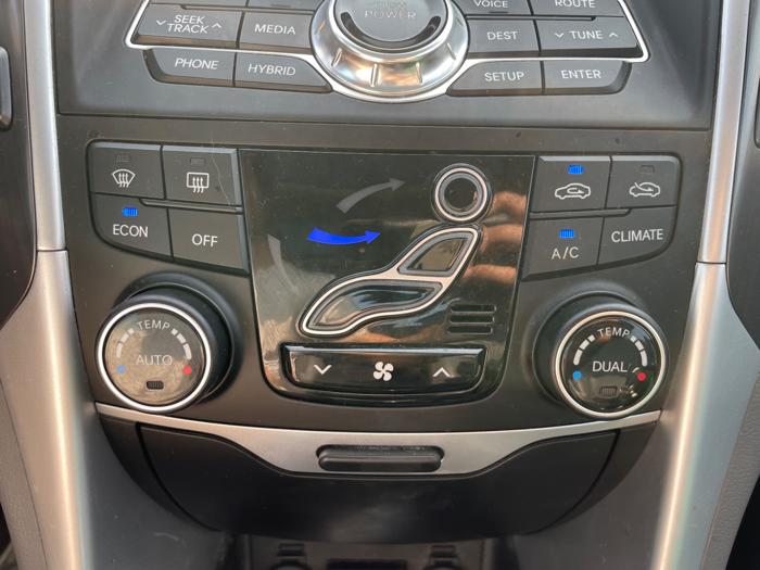 2011 hyundai sonata-hybrid sedan with 119130 miles for sale near elk-river, minnesota 7718d0d288af47abb9bc2488c0f8d190.jpeg