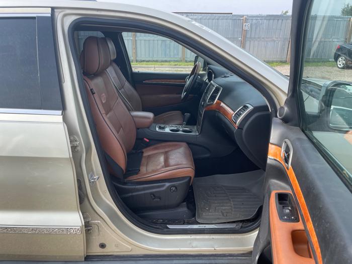 2011 jeep grand-cherokee overland-4wd for sale near elk-river, minnesota 7774271dda154991b6116ee69afdd2a3.jpeg