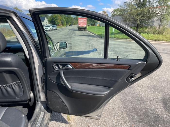 2006 mercedes-benz c-class c350-luxury-sedan with 126290 miles for sale near elk-river, minnesota 77b08234c47947e8a24db905a7a3632f.jpeg