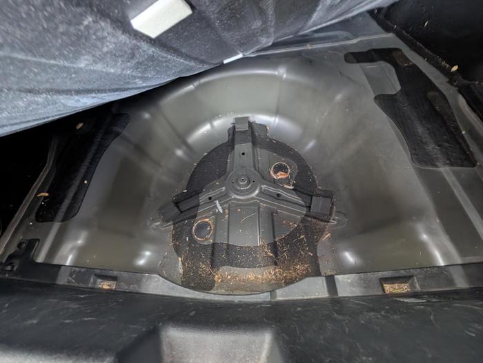2012 hyundai sonata limited-auto with 299773 miles for sale near elk-river, minnesota 77b20079629747b1839e5f3d83c32567.jpg