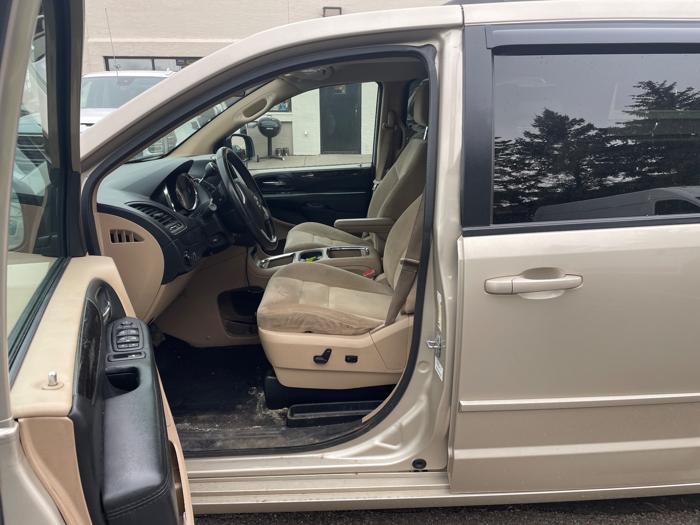 2014 dodge grand-caravan sxt with 279804 miles for sale near spring-lake-park, minnesota 77d43eac33714c5cacccf62b3e6a82c3.jpeg