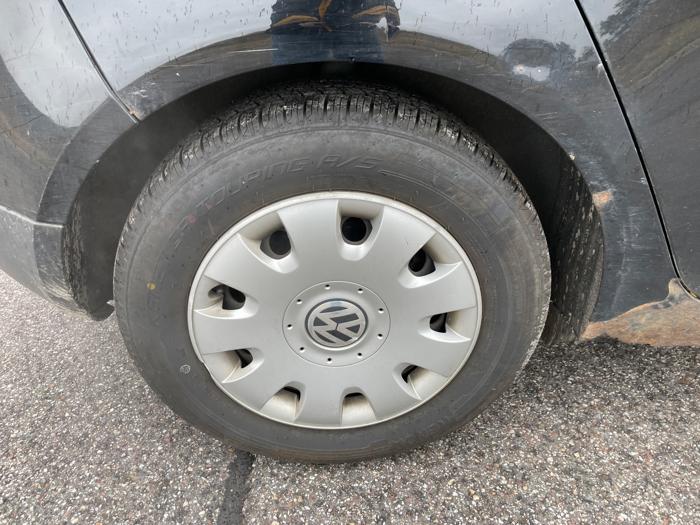 2009 volkswagen rabbit 4-door-s with 205218 miles for sale near elk-river, minnesota 77f0653a648e4481bb65d663bb32a500.jpeg